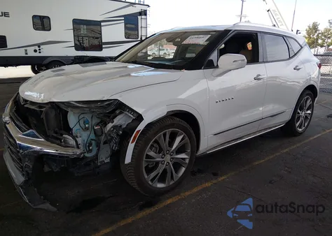 2019 Chevrolet Blazer Premier z USA, uszkodzony, nr VIN 3GNKBFRS3KS700107